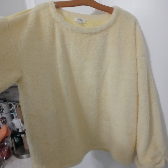 Umgee Oversized Fluffy Cozy Long sleeve Vibrant Yellow Sweater Fleece back NEW - Picture 7 of 12